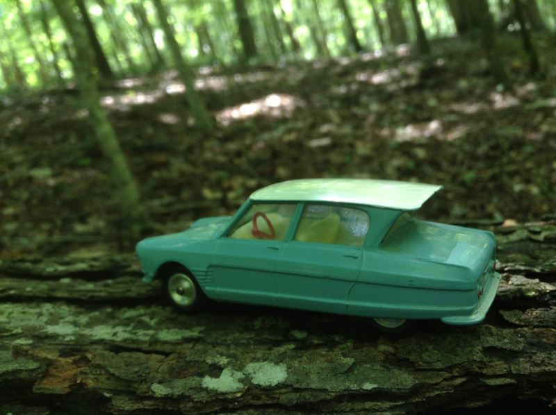 Illustration for article titled French Friday: Say Bonjour To My Petit Ami (Auto History)
